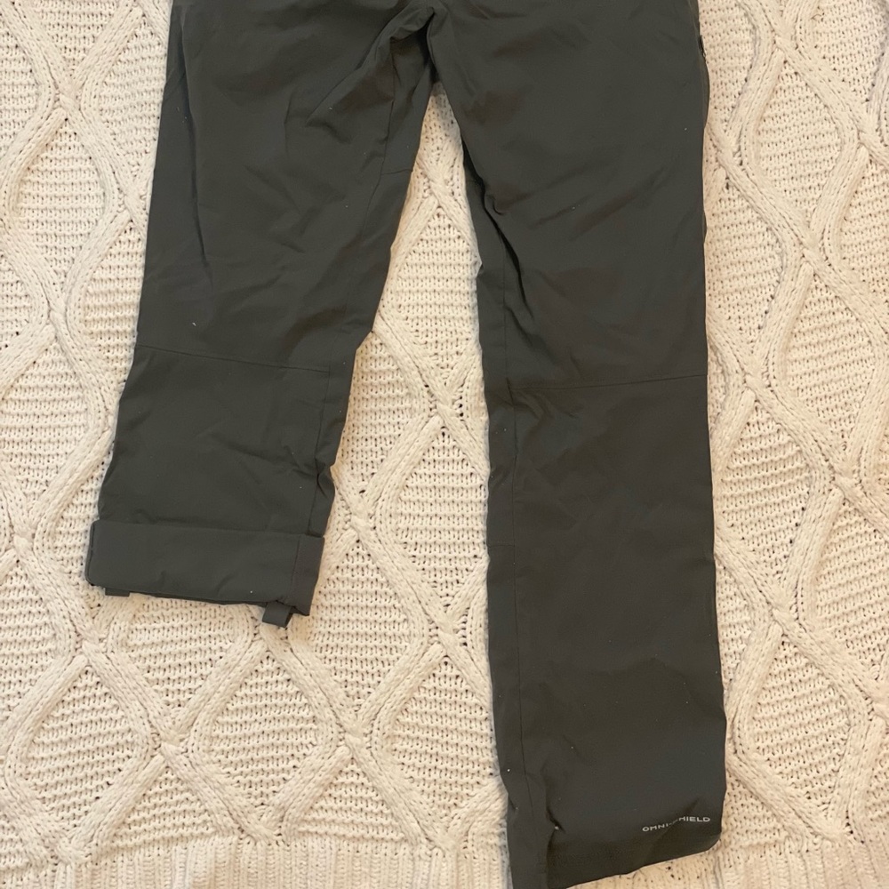 Columbia Grey Women’s Hiking Pants (size 8)